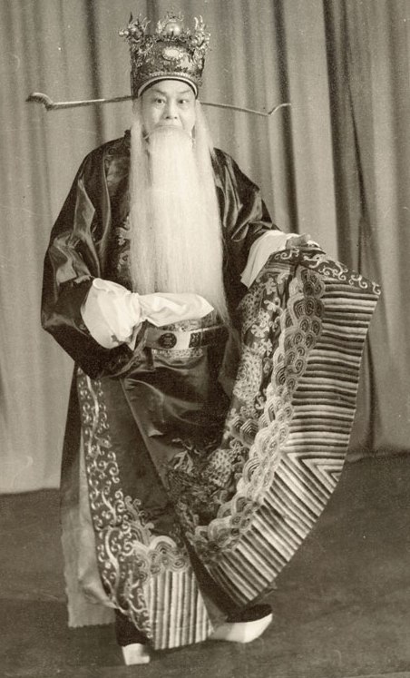 中国京剧表演艺术家 周信芳